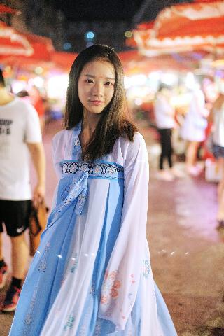 免费观看MV大片高清