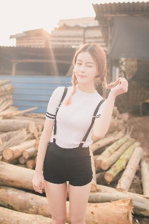 草莓视频在线观看